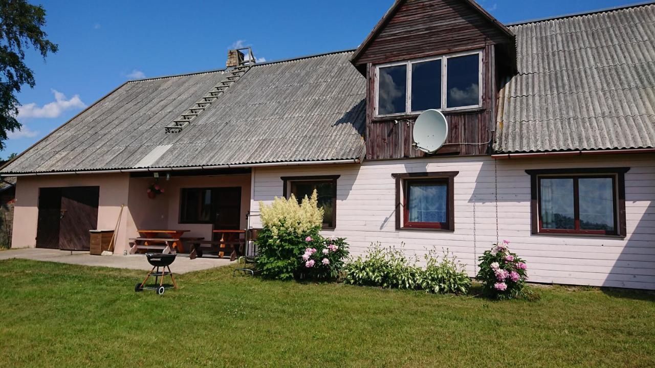 Dzivoklis Pirmie Zalmezi Apartment Jurkalne Luaran gambar